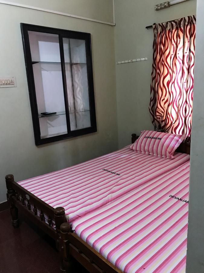 Devanjana Guruvayoor Inn